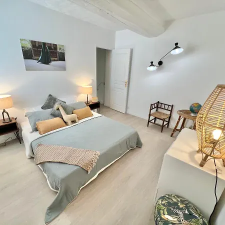 Apartment Maison De Village Au Calme. Lourmarin